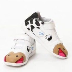 Kirsten Licet walker shoes